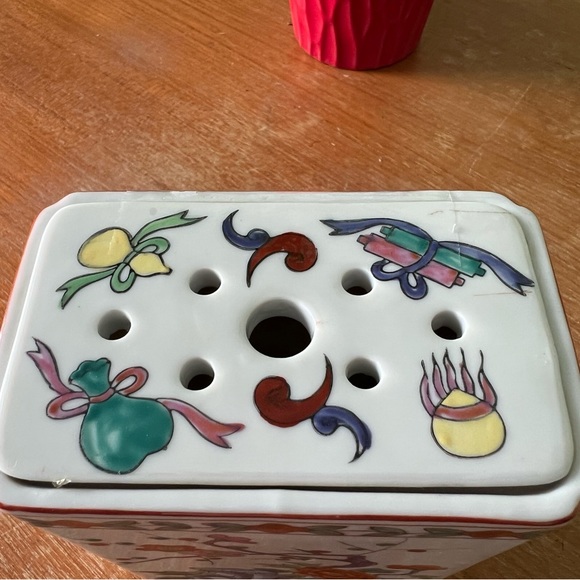 Vintage Hand-painted Floral Frog Rectangular Vase Made in Japan - Picture 4 of 9